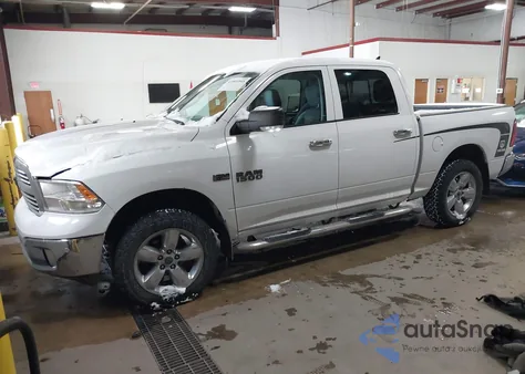 2015 Ram 1500 Big Horn z USA, uszkodzony, nr VIN 1C6RR7LT9FS775302